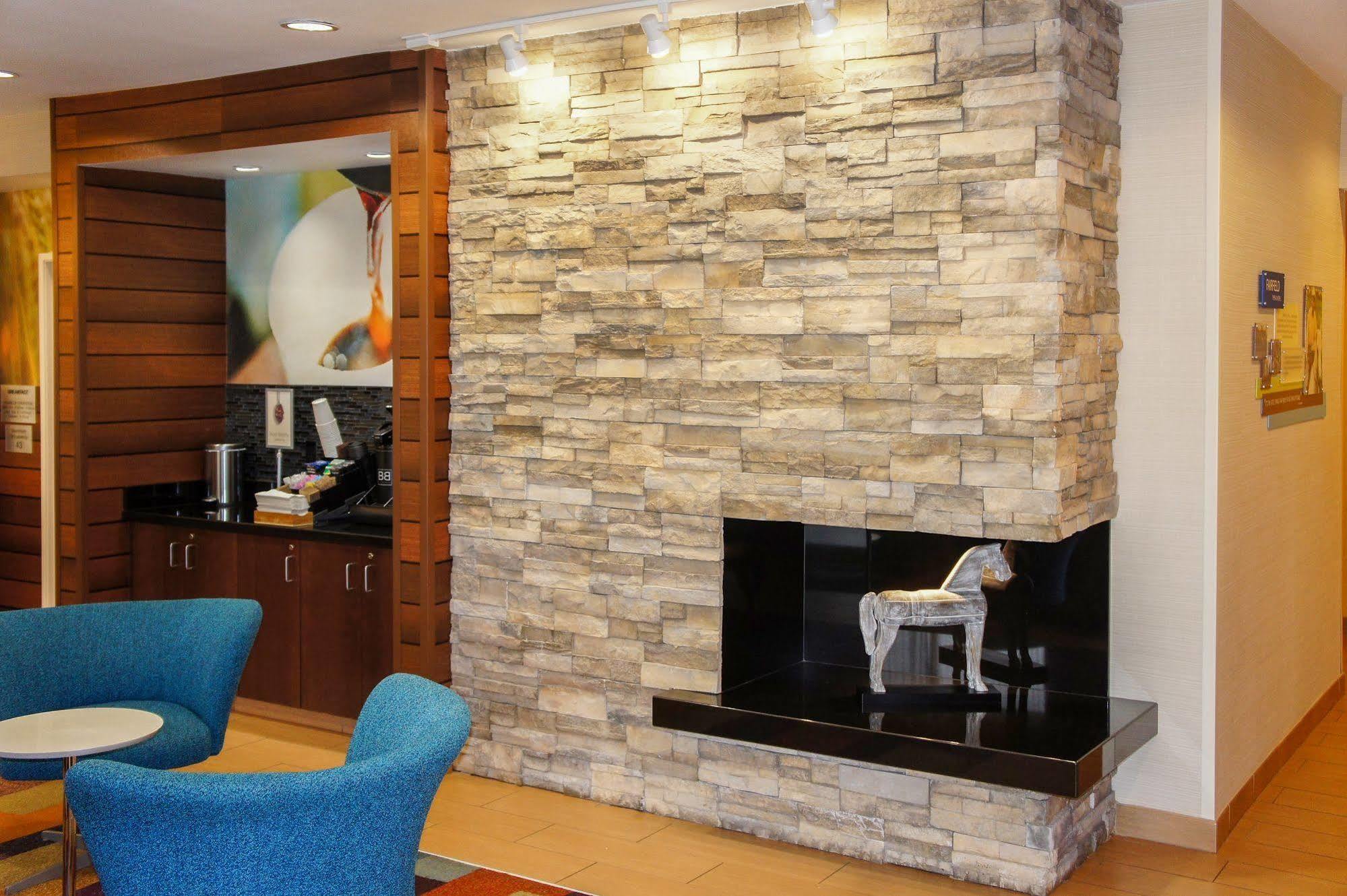Fairfield & Hotel 3*